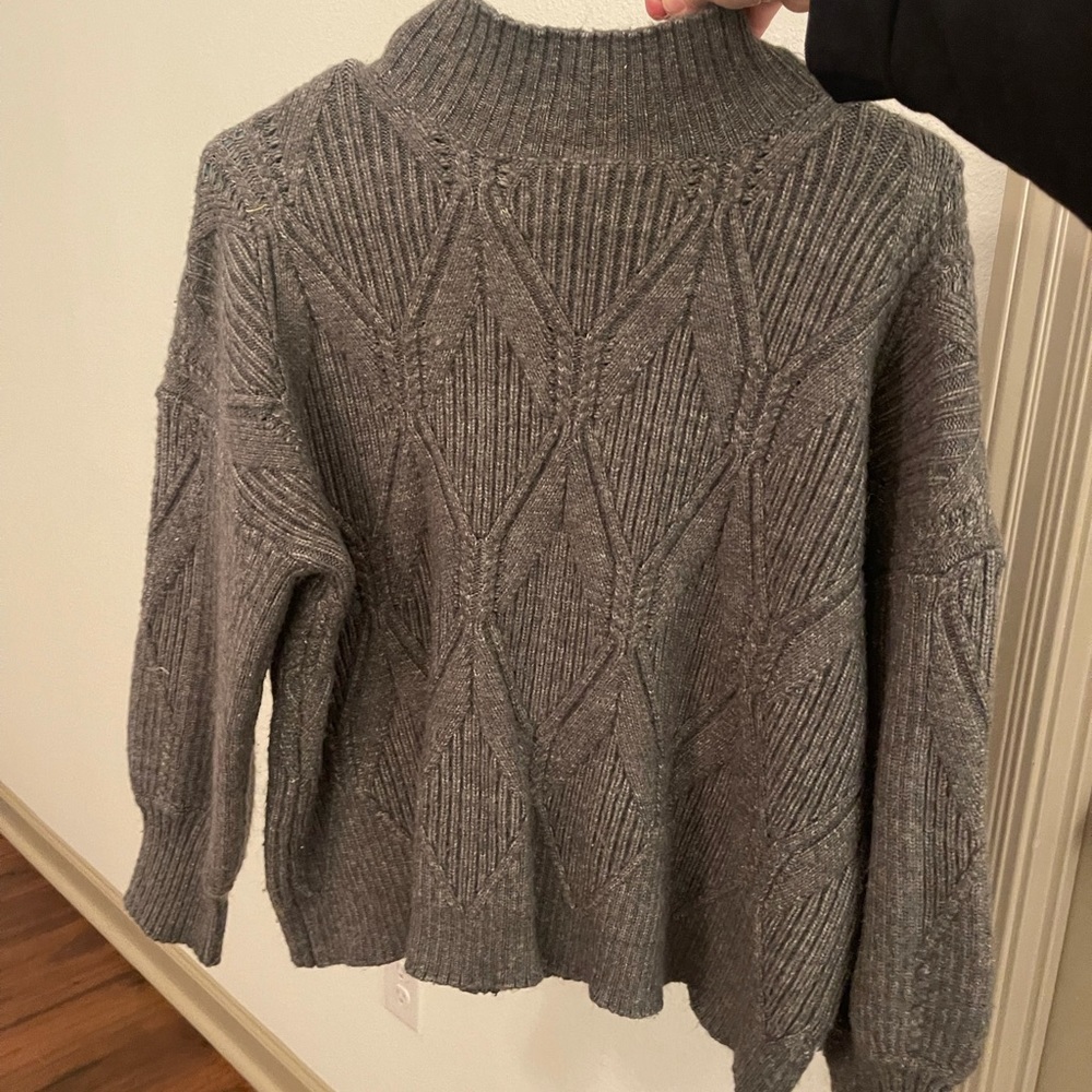 Boutique sweater, says ONE SIZE but would fit M-L
